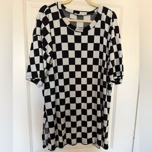 Jade by Jane Black and White Checkered T-Shirt